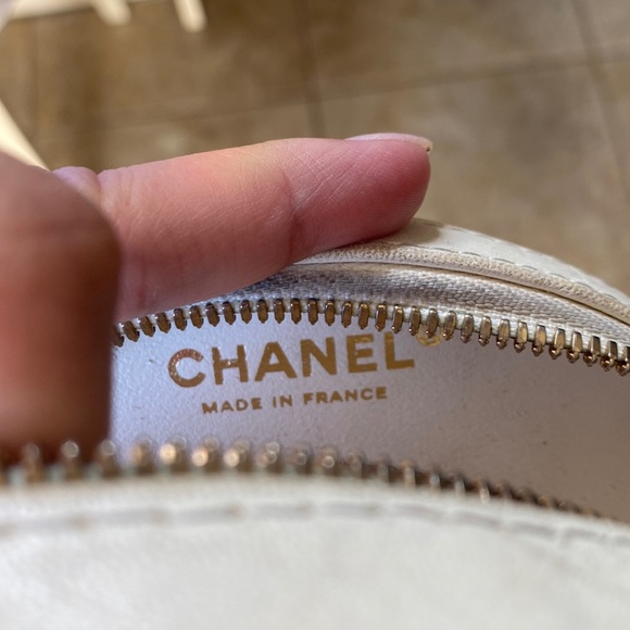 Traded Chanel pink lifesaver - Picture 5 of 8